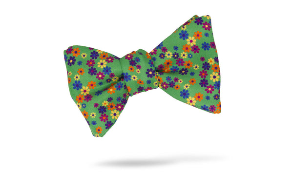 Green Multi Color Floral 100% Silk Bow Tie - Pilsen